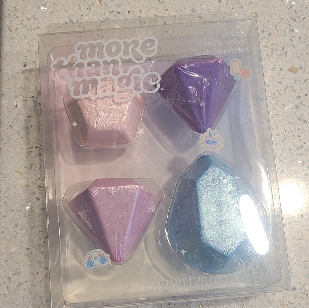 NWT More than Magic Orange Vanilla Velvet Glitter Bath Bomb Set for Girls